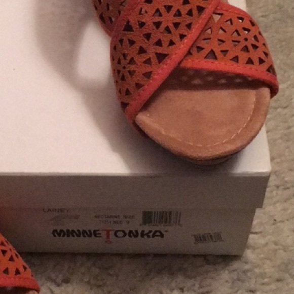 Minnetonka Wedge - Picture 4 of 4